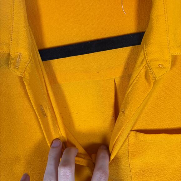 Pink Rose Orange Button Up Blouse Women's Shirt Size Small Pre-Loved - Picture 7 of 12